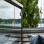 Отель Kieler Yacht-club