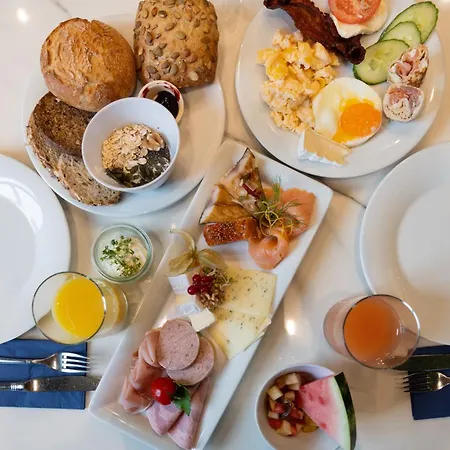 Kieler Yacht-club Otel 4*