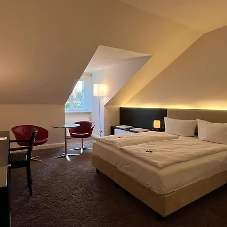 Otel Kieler Yacht-club 4*