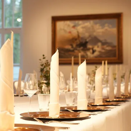 Kieler Yacht-club Hotel 4*