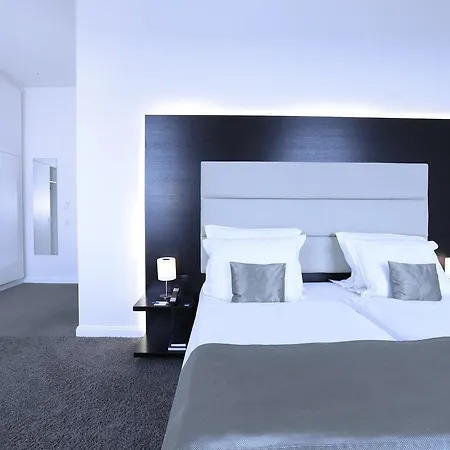 Kieler Yacht-club 4*