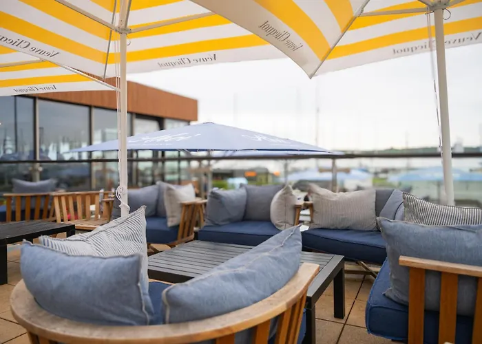 Kieler Yacht-club Hotel 4*