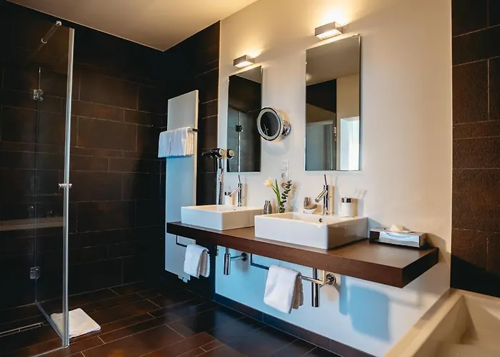 Kieler Yacht-club Hotel 4*